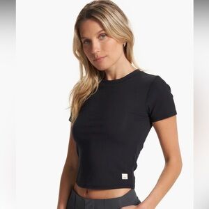 Vuori Posed Fitted Tee